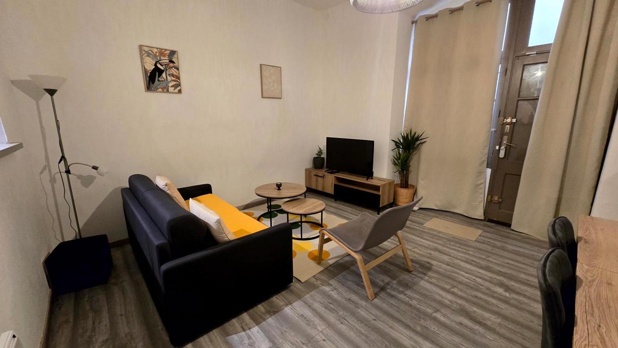 Appartement 2 Chambres, Cuisine Equipee Beaucaire  Dış mekan fotoğraf